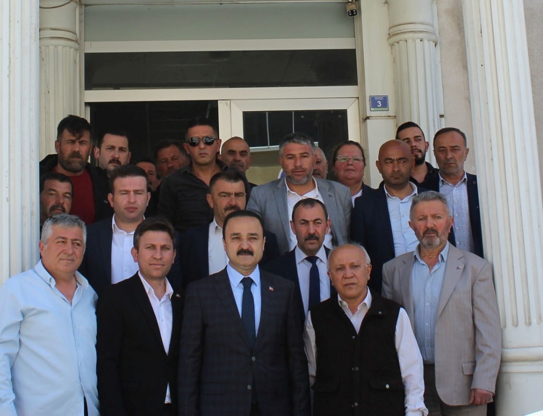 MHP'li Naci Şanlıtürk, Mesudiye Belediye Başkanı Özer'i ziyaret etti