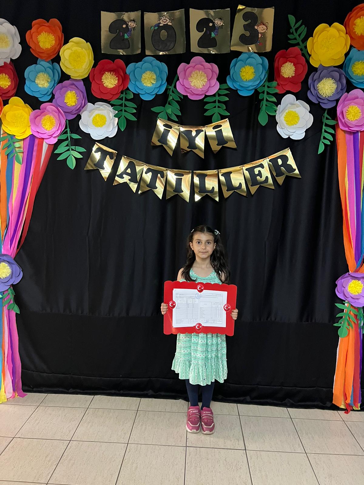 Üç Kız Kardeş Okullarının İlk Üçünde Yer Aldı