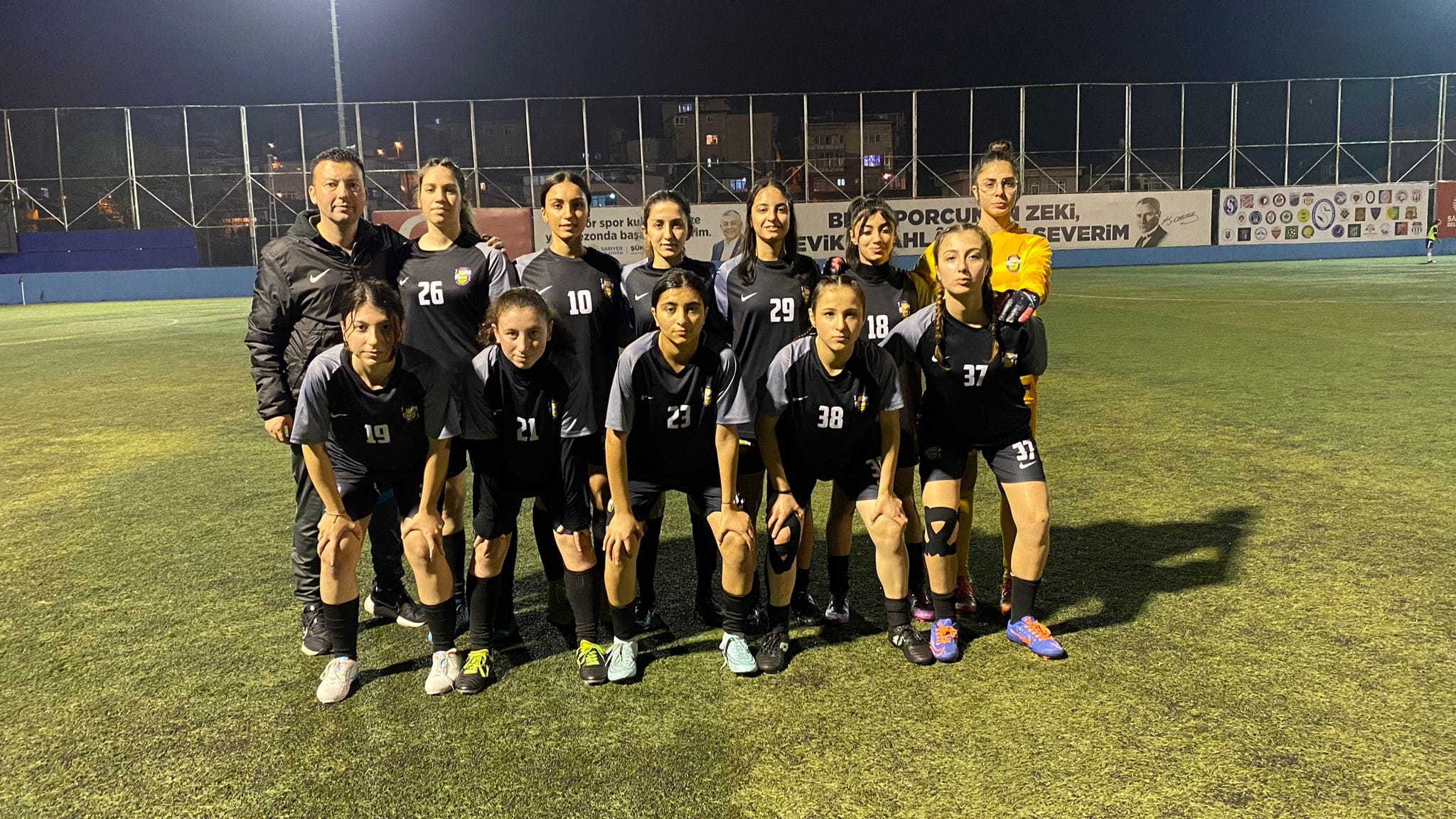 İSTANBUL MESUDİYESPOR KADIN FUTBOL TAKIMI 3. LİG'DE MÜCADELE EDECEK