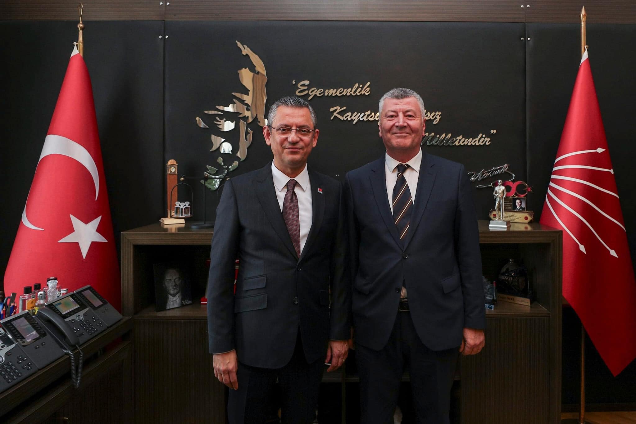 CHP MESUDİYE BELEDİYE BAŞKAN ADAYI OLGAY ÜNALAN, ÖZGÜR ÖZEL İLE GÖRÜŞTÜ