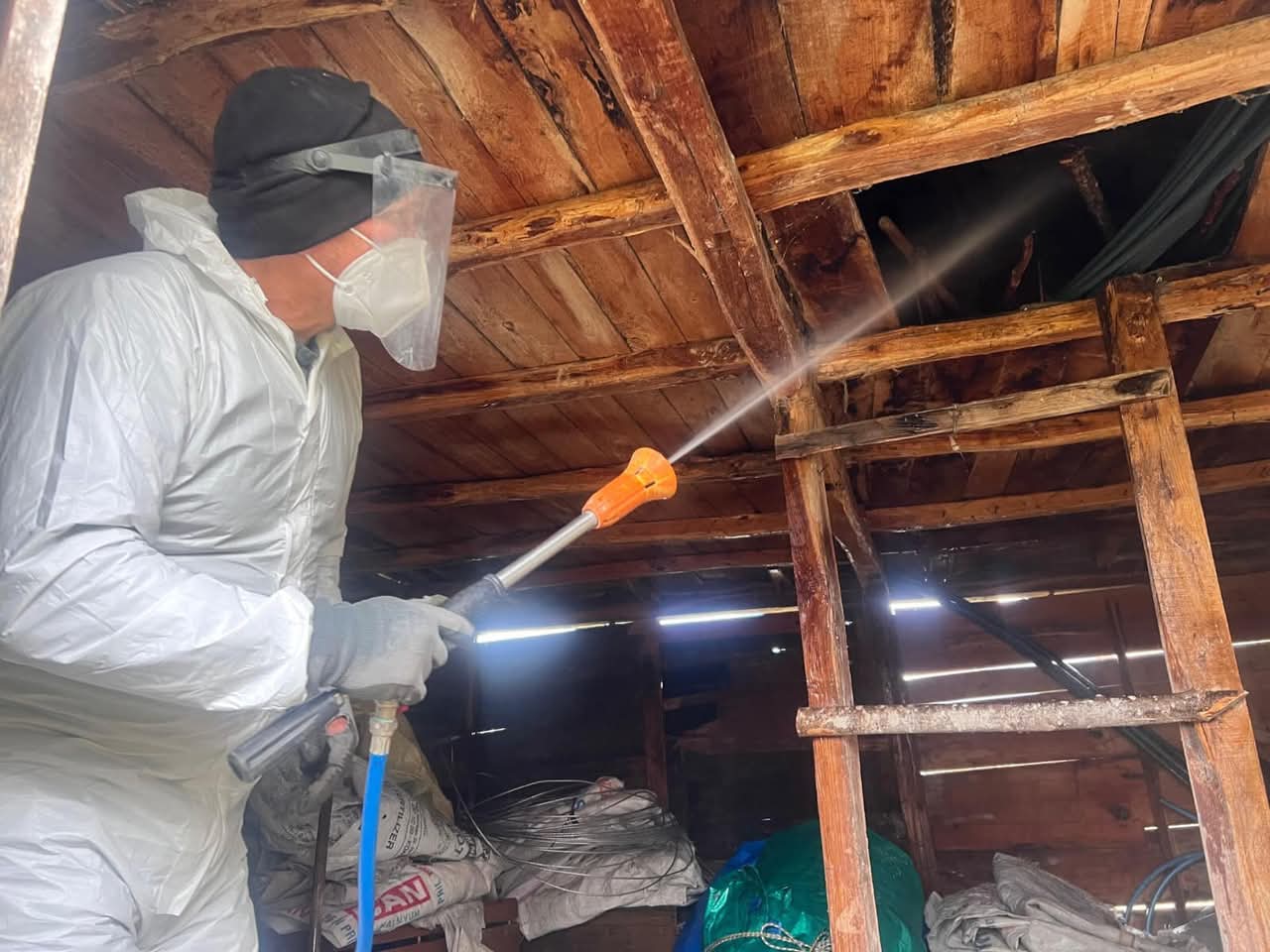 Fatsa Belediyesi, Yukarıardıç Mahallesi’nde Kokarca İlaçlama Çalışması Başlattı