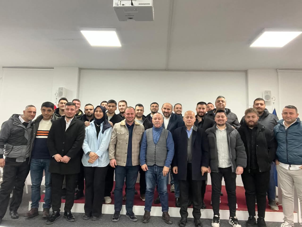 MESDEF GENÇLİK KOLLARI 2025 YILI PLANLARINI GÖRÜŞTÜ