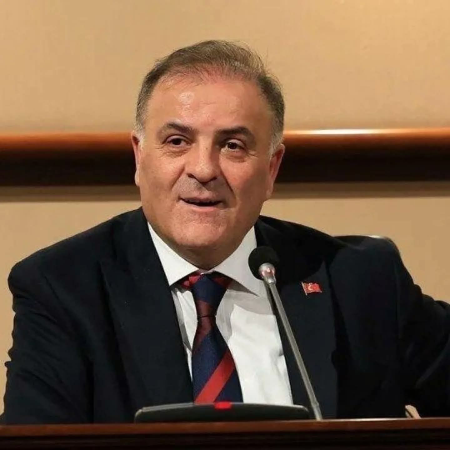 İBB BAŞKAN VEKİLLİĞİNE KOYULHİSARLI NURİ ASLAN SEÇİLDİ