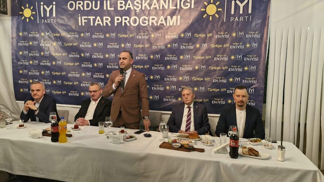 İYİ PARTİ ORDU'DA ÜLKÜCÜ ÖNDERLERLE BULUŞTU