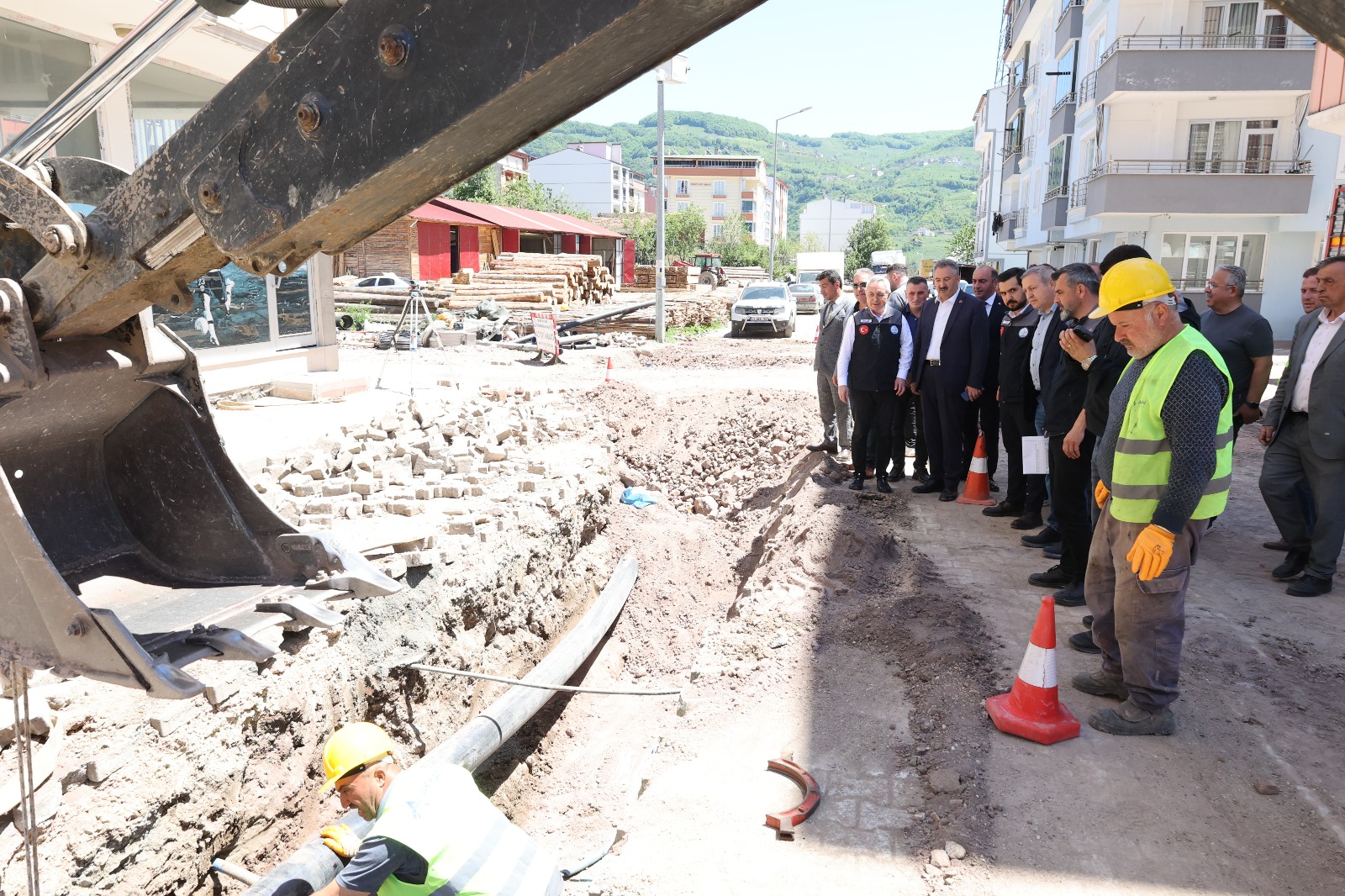 AYBASTI İLÇE MERKEZİNİN ALT YAPISI YENİLENİYOR