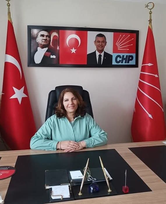 CHP MESUDİYE İLÇE BAŞKANLIĞINA SUZAN AYTÜRE ATANDI