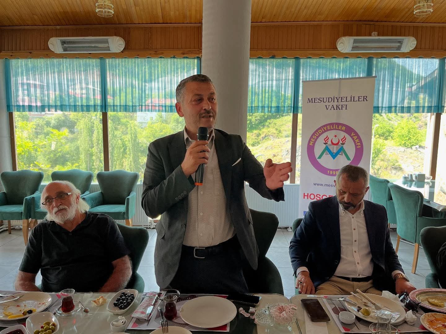 MESVAK MESUDİYE'DEKİ ÖĞRENCİLERİ ÖDÜLLENDİRDİ