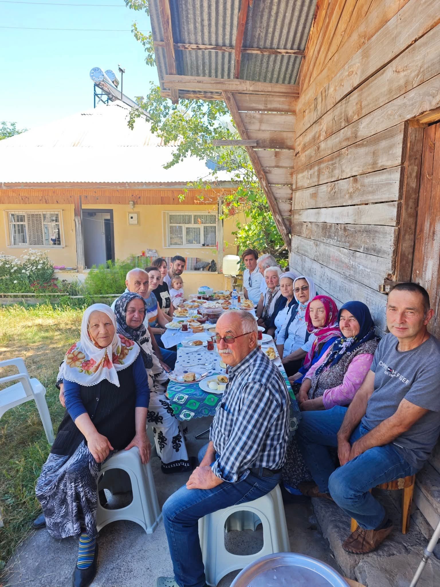 VELİEFENDİOĞULLARI TORUNLARI İLK KEZ BULUŞTU