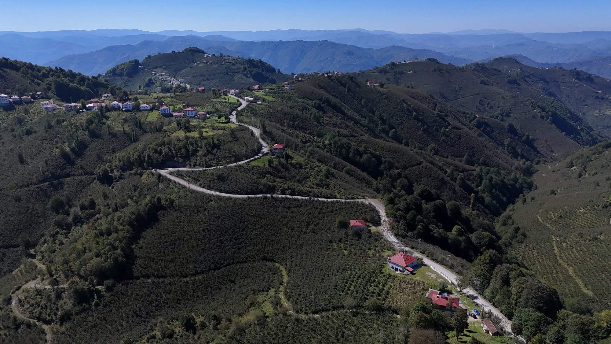 13 KM’LİK IŞIKTEPE TEPEKÖY YURTSEVEN GRUP YOLU ASFALTLANIYOR