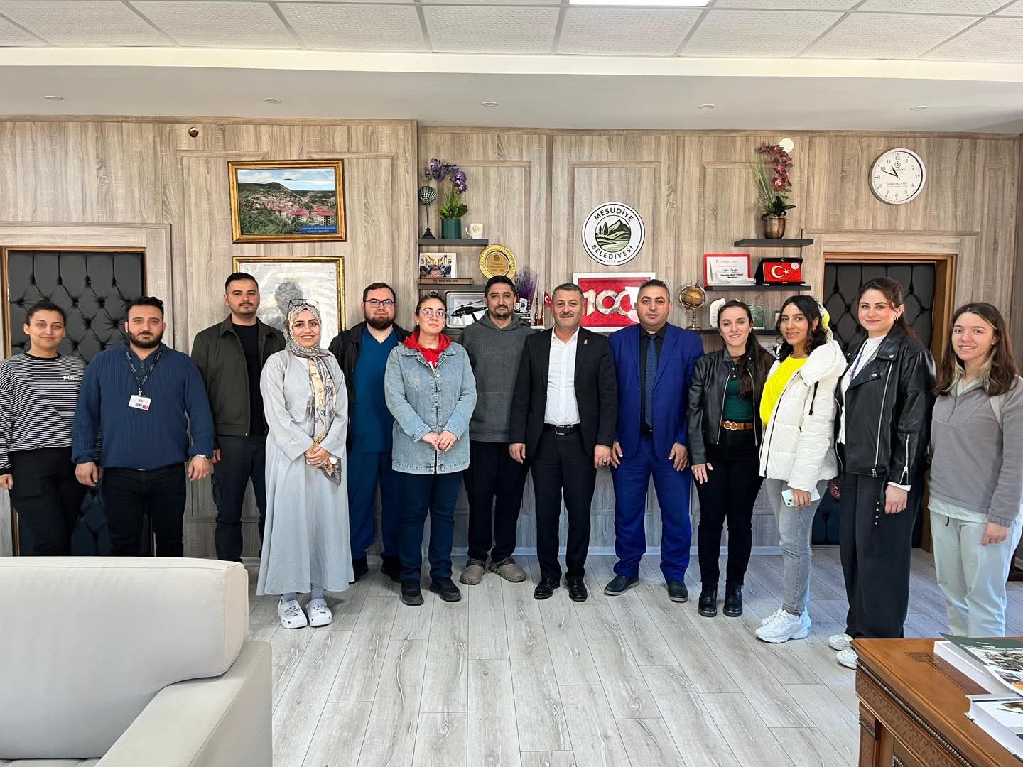 DEVLET HASTANESİ YÖNETİCİLERİNDEN BELEDİYE BAŞKANI KOÇYİĞİT'E ZİYARET