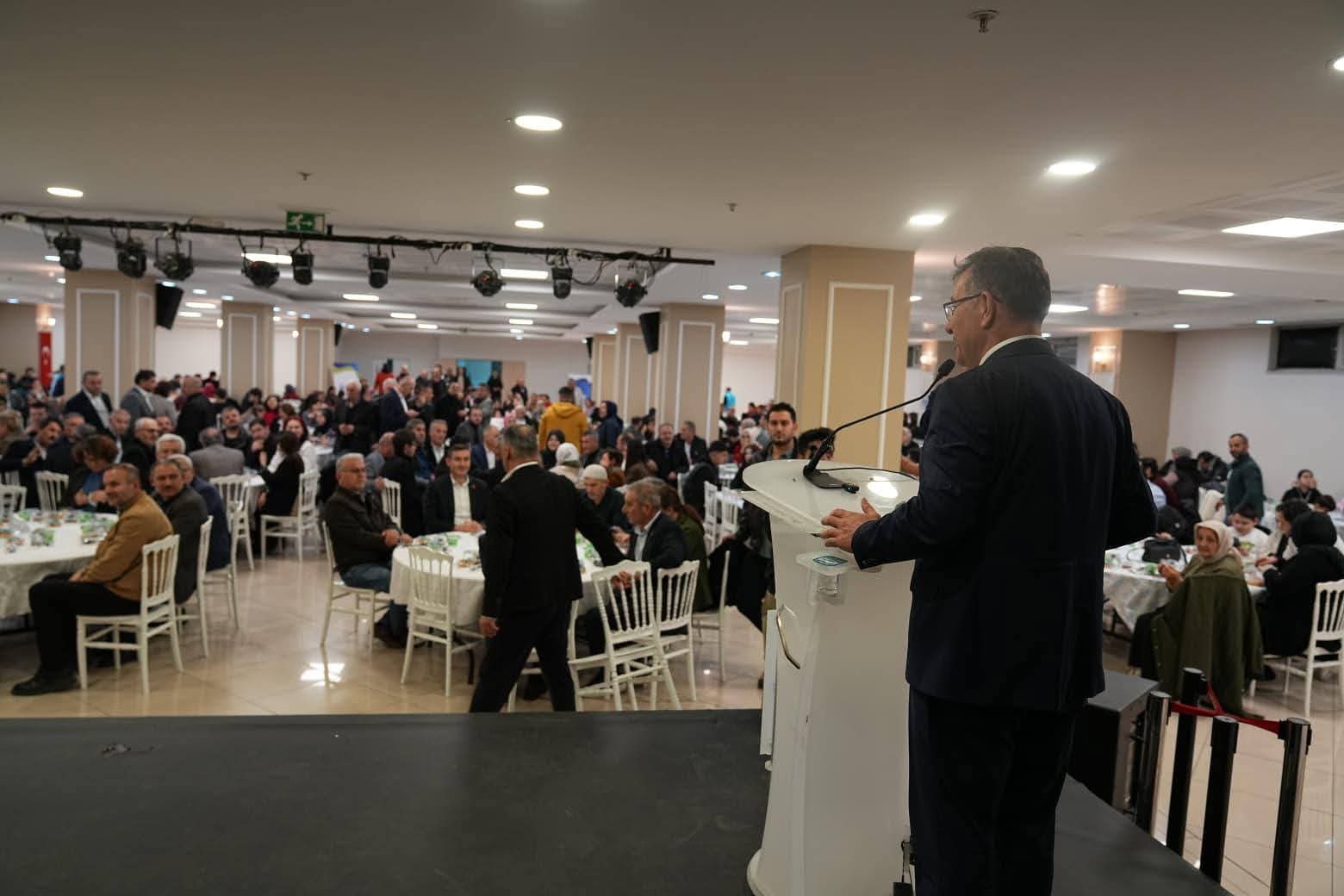 BAŞKAN AKSU ORDULU HEMŞERİLERİNE İFTAR YEMEĞİ VERDİ