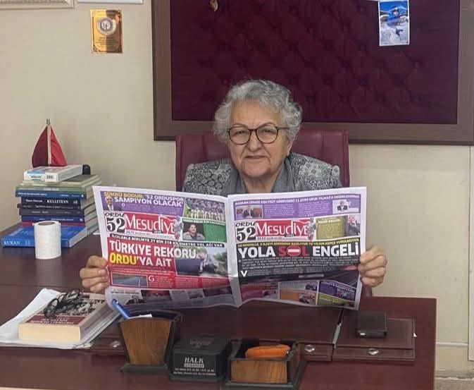 ECZACI YAKUP CEZAN ve AYTEN CEZAN'DAN ABONE DESTEĞİ