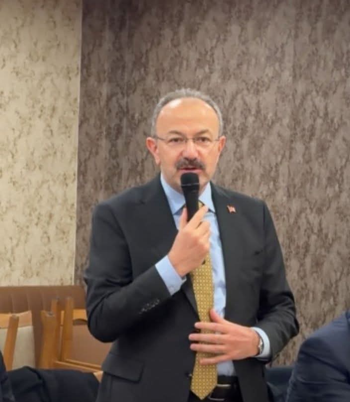 TEMEL BAŞALAN EN ÇALIŞKANLAR ARASINDA YERALDI